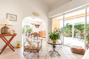 La villa aux oiseaux et jardin